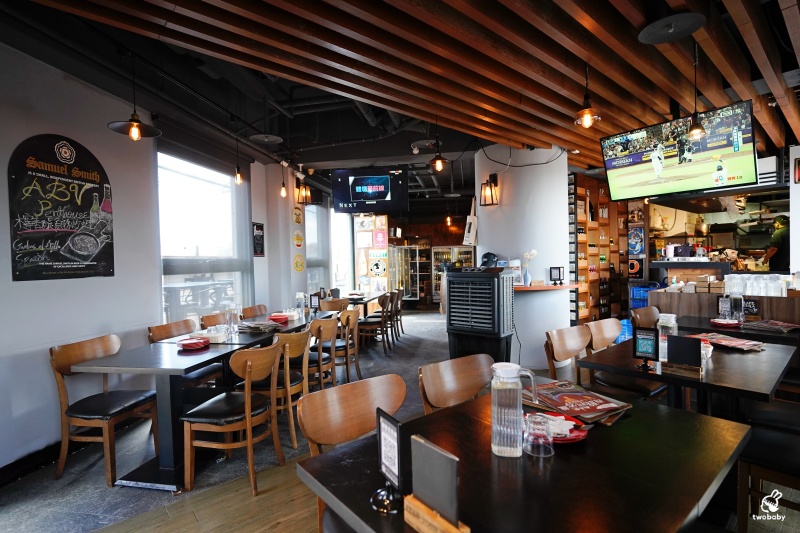 新北市板橋區新北市板橋區板橋高空景觀餐酒館｜ABV閣樓餐酒館板橋府中店 西蘇門答臘美食月 異國料理、300＋精釀啤酒