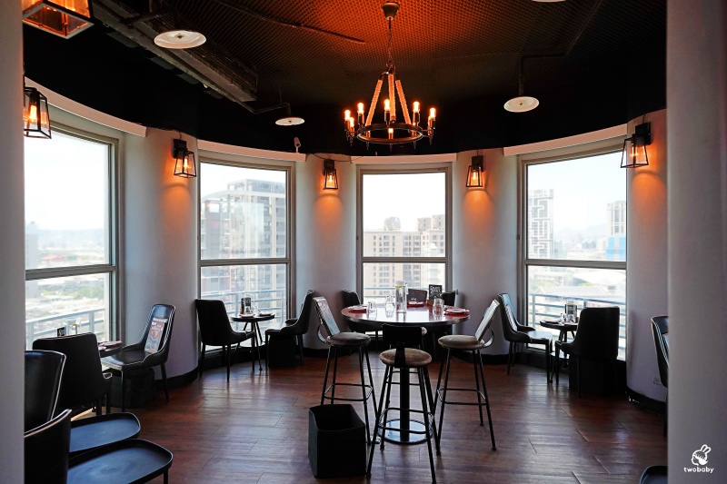 新北市板橋區新北市板橋區板橋高空景觀餐酒館｜ABV閣樓餐酒館板橋府中店 西蘇門答臘美食月 異國料理、300＋精釀啤酒