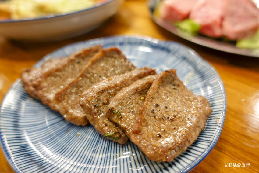 蘆洲美食》熊賀燒肉 道地日本風吧檯式燒肉 A5等級日本和牛 100%純米年糕 - 艾莉絲愛旅行