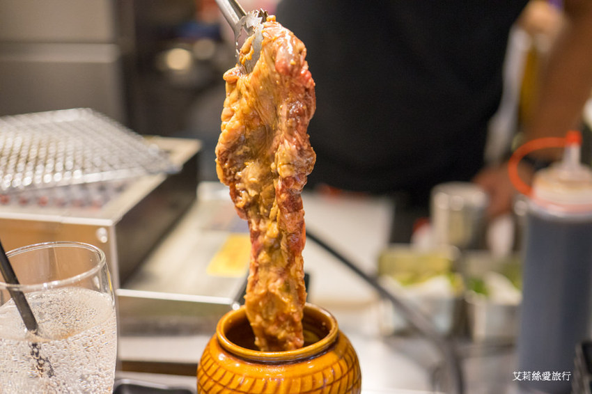 蘆洲美食》熊賀燒肉 道地日本風吧檯式燒肉 A5等級日本和牛 100%純米年糕 - 艾莉絲愛旅行