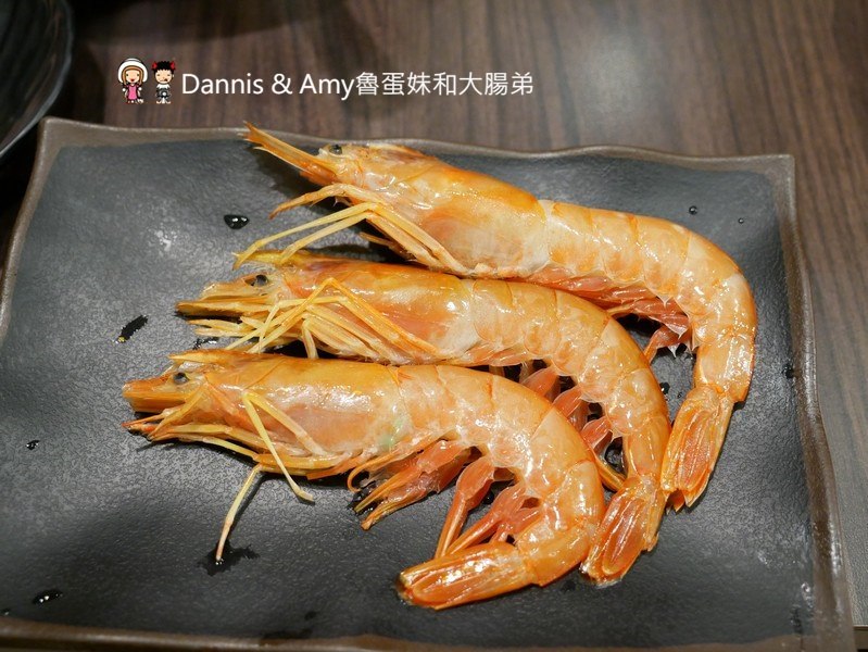 《新竹竹北吃到飽火鍋推薦》鮮稻精緻鍋物(麻辣火鍋吃到飽)。平日午餐499元加一成。海陸大餐-美國PRIME霜降牛,天使紅蝦,哈根達斯吃到飽︱壽星優惠。6人以上訂位好禮報報（影片）