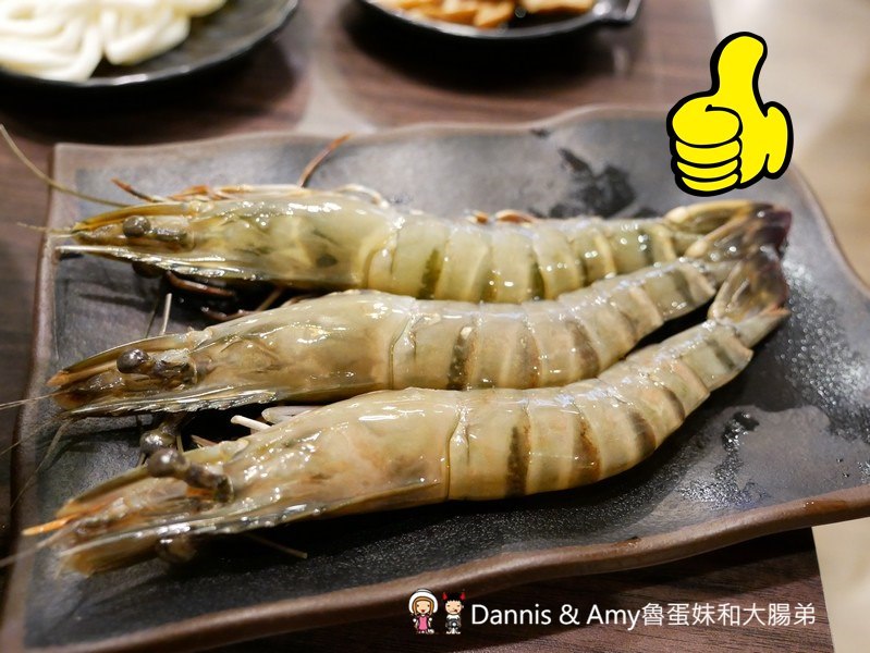 《新竹竹北吃到飽火鍋推薦》鮮稻精緻鍋物(麻辣火鍋吃到飽)。平日午餐499元加一成。海陸大餐-美國PRIME霜降牛,天使紅蝦,哈根達斯吃到飽︱壽星優惠。6人以上訂位好禮報報（影片）