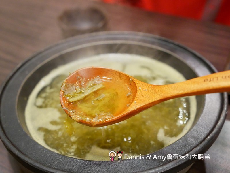 《新竹竹北吃到飽火鍋推薦》鮮稻精緻鍋物(麻辣火鍋吃到飽)。平日午餐499元加一成。海陸大餐-美國PRIME霜降牛,天使紅蝦,哈根達斯吃到飽︱壽星優惠。6人以上訂位好禮報報（影片）