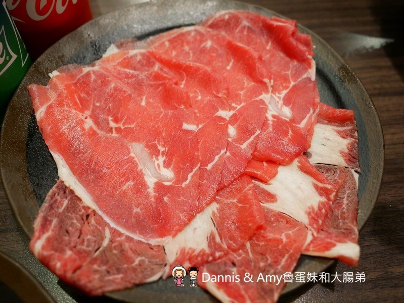 《新竹竹北吃到飽火鍋推薦》鮮稻精緻鍋物(麻辣火鍋吃到飽)。平日午餐499元加一成。海陸大餐-美國PRIME霜降牛,天使紅蝦,哈根達斯吃到飽︱壽星優惠。6人以上訂位好禮報報（影片）