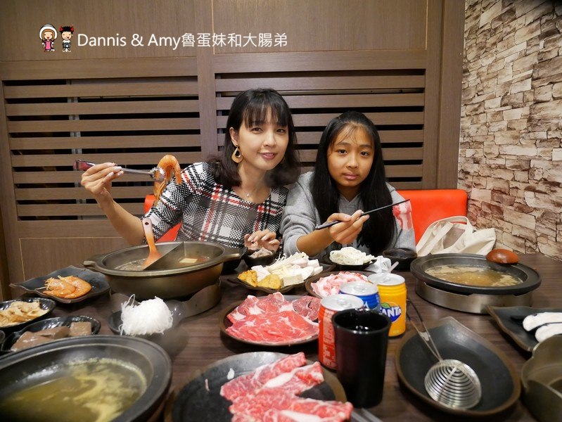 《新竹竹北吃到飽火鍋推薦》鮮稻精緻鍋物(麻辣火鍋吃到飽)。平日午餐499元加一成。海陸大餐-美國PRIME霜降牛,天使紅蝦,哈根達斯吃到飽︱壽星優惠。6人以上訂位好禮報報（影片）