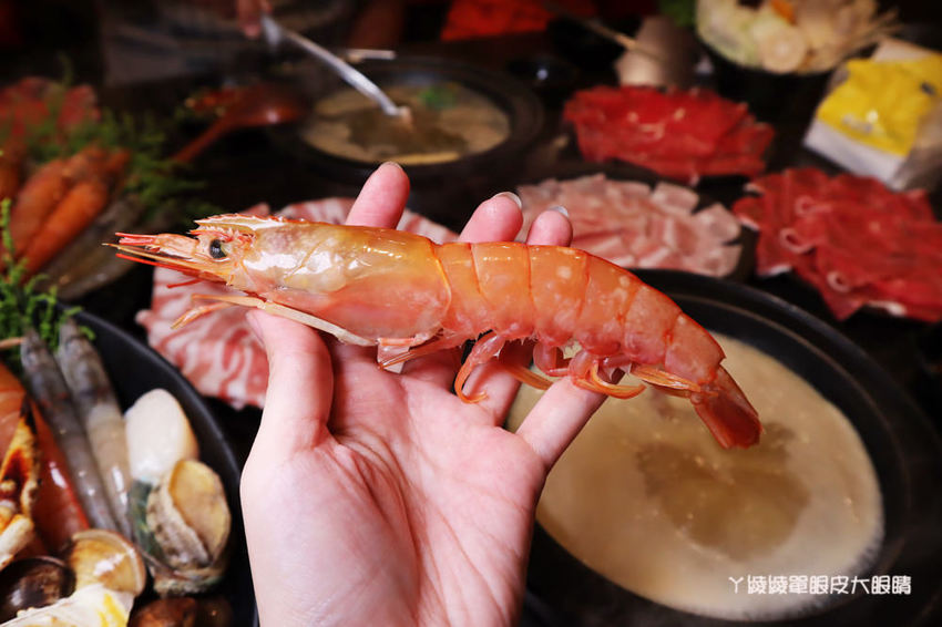 竹北火鍋吃到飽推薦鮮稻精緻鍋物！霸道海陸套餐、專屬好蝦套餐、肉肉套餐吃到爽