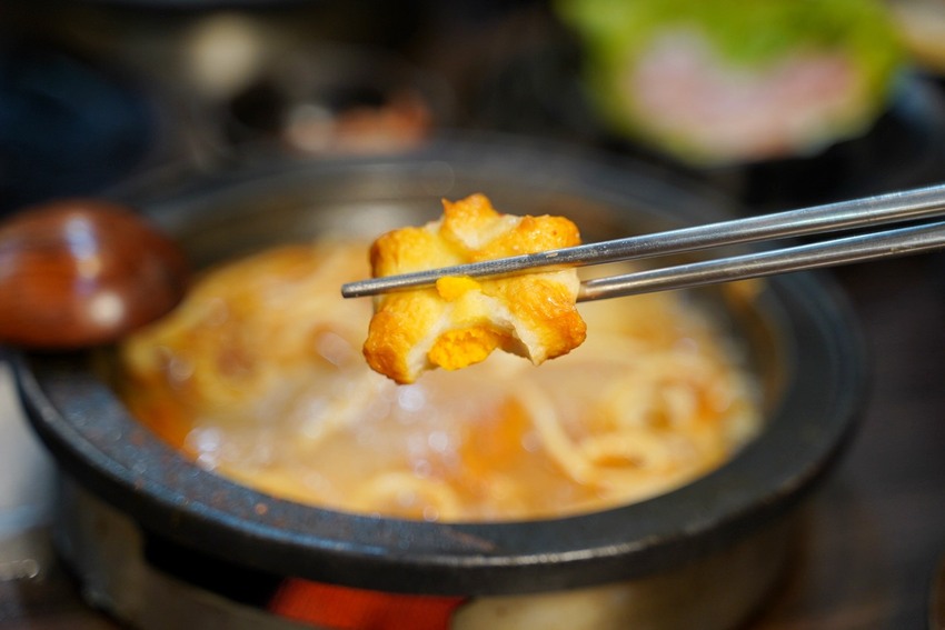 新竹竹北在地人推薦的火鍋吃到飽「鮮稻精緻鍋物」，採一人一鍋的方式，也有套餐可以選擇！ - 阿華田的美食日記