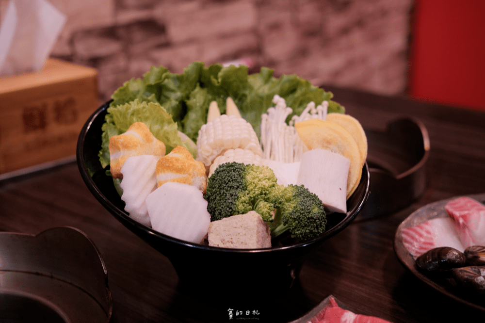 新竹竹北美食 新竹火鍋 鮮稻精緻鍋物 雙人海陸全饗吃到飽 賽的日札-15-min.png