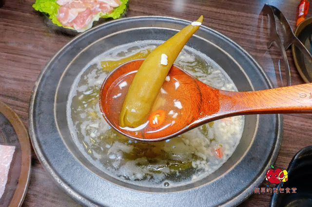 [火鍋吃到飽] 新竹 鮮稻精緻鍋物 肉類新鮮度爆表 大推霜降牛松阪豬雞肉 天使紅蝦彈牙又帶海的鮮味 親民價錢吃到飽鍋物