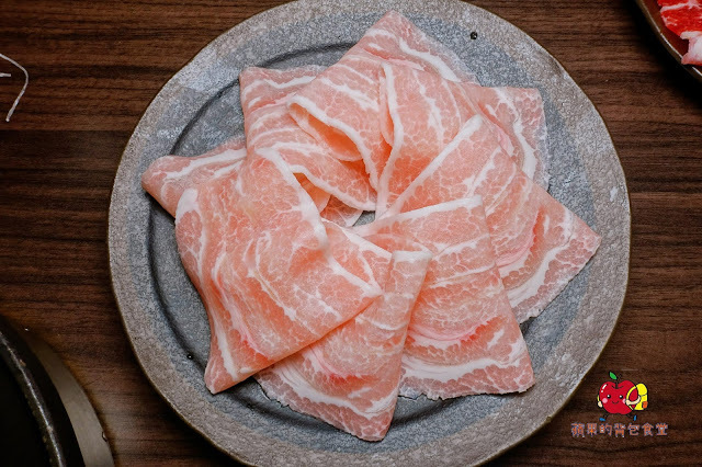 [火鍋吃到飽] 新竹 鮮稻精緻鍋物 肉類新鮮度爆表 大推霜降牛松阪豬雞肉 天使紅蝦彈牙又帶海的鮮味 親民價錢吃到飽鍋物