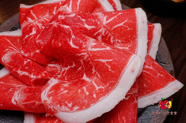 [火鍋吃到飽] 新竹 鮮稻精緻鍋物 肉類新鮮度爆表 大推霜降牛松阪豬雞肉 天使紅蝦彈牙又帶海的鮮味 親民價錢吃到飽鍋物