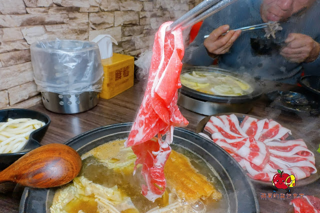 [火鍋吃到飽] 新竹 鮮稻精緻鍋物 肉類新鮮度爆表 大推霜降牛松阪豬雞肉 天使紅蝦彈牙又帶海的鮮味 親民價錢吃到飽鍋物