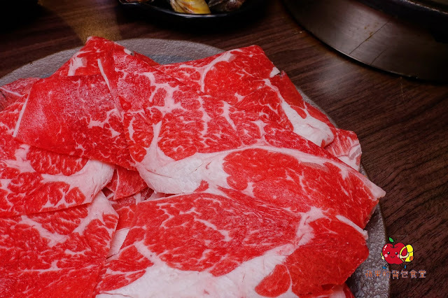 [火鍋吃到飽] 新竹 鮮稻精緻鍋物 肉類新鮮度爆表 大推霜降牛松阪豬雞肉 天使紅蝦彈牙又帶海的鮮味 親民價錢吃到飽鍋物