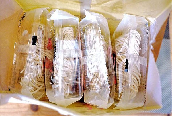 小夫妻拌麵(原:小夫妻Q麵):| 團購美食推薦|小夫妻拌麵 Q彈帶勁.醬香入味~在家方便煮.健康美味新選擇