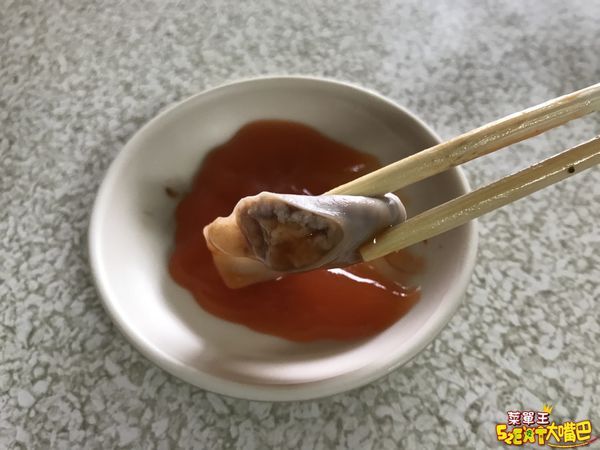 台中神岡美食早餐炒麵》張家早點炒麵菜單價位大公開!在地人才知的隱藏版中式早餐~推薦 炒麵、豬血湯。