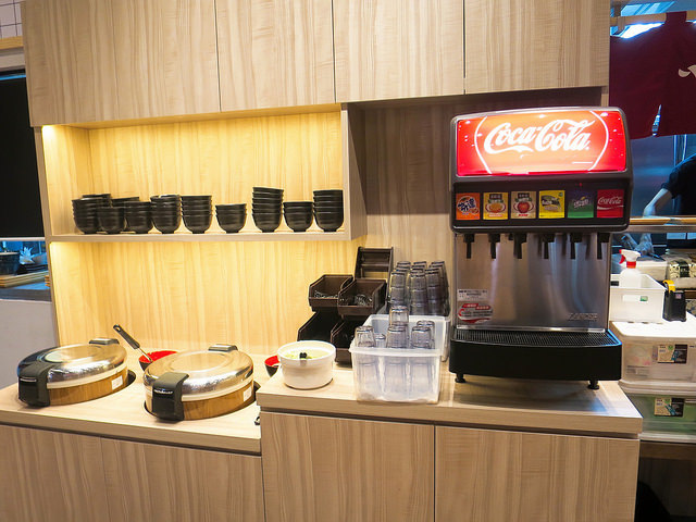 初牛炭火直燒丼飯專賣店06