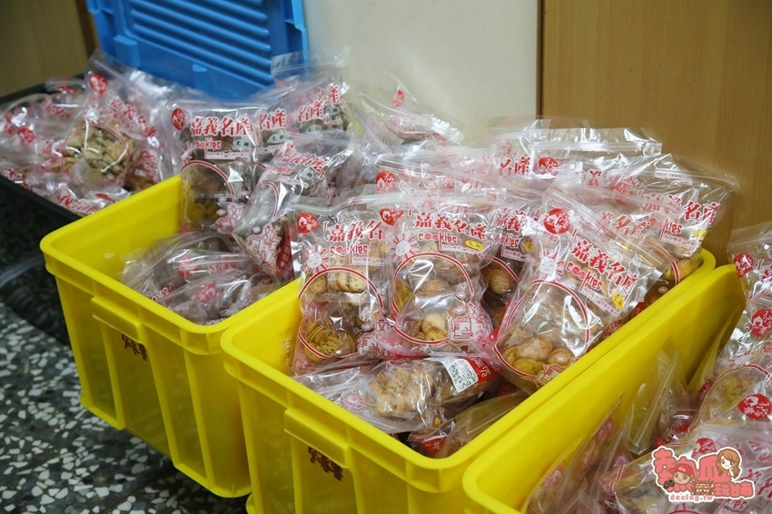 【嘉義伴手禮】藏身於荷花田旁的零食食品廠,沒有在地人帶路還找不到的好味道:弘家馨食品 - 熱血玩台南。跳躍新世界