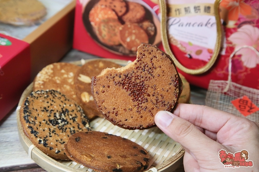 【嘉義伴手禮】藏身於荷花田旁的零食食品廠,沒有在地人帶路還找不到的好味道:弘家馨食品 - 熱血玩台南。跳躍新世界