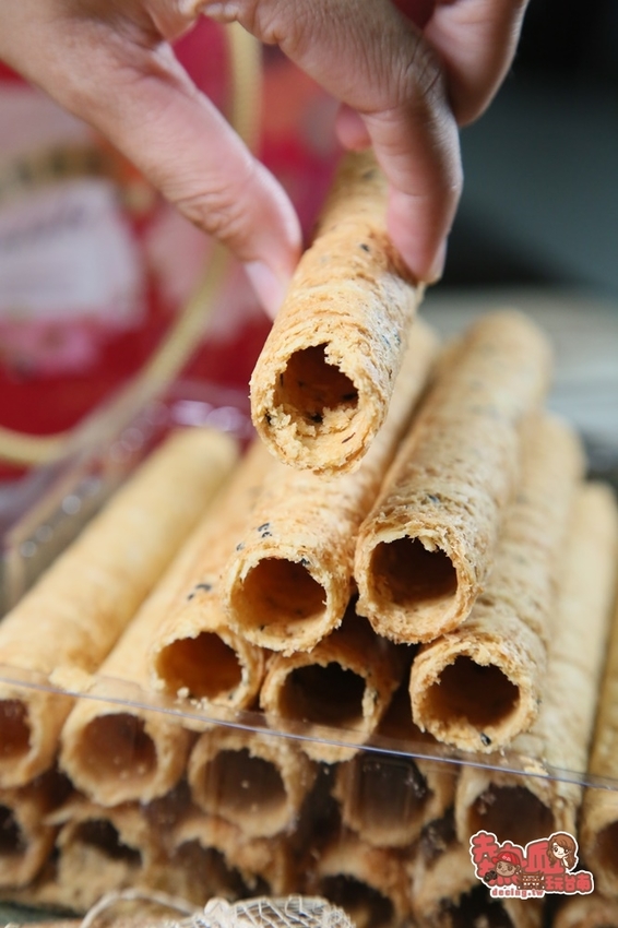 【嘉義伴手禮】藏身於荷花田旁的零食食品廠,沒有在地人帶路還找不到的好味道:弘家馨食品 - 熱血玩台南。跳躍新世界