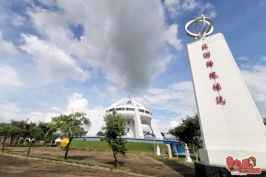 【嘉義伴手禮】藏身於荷花田旁的零食食品廠,沒有在地人帶路還找不到的好味道:弘家馨食品 - 熱血玩台南。跳躍新世界