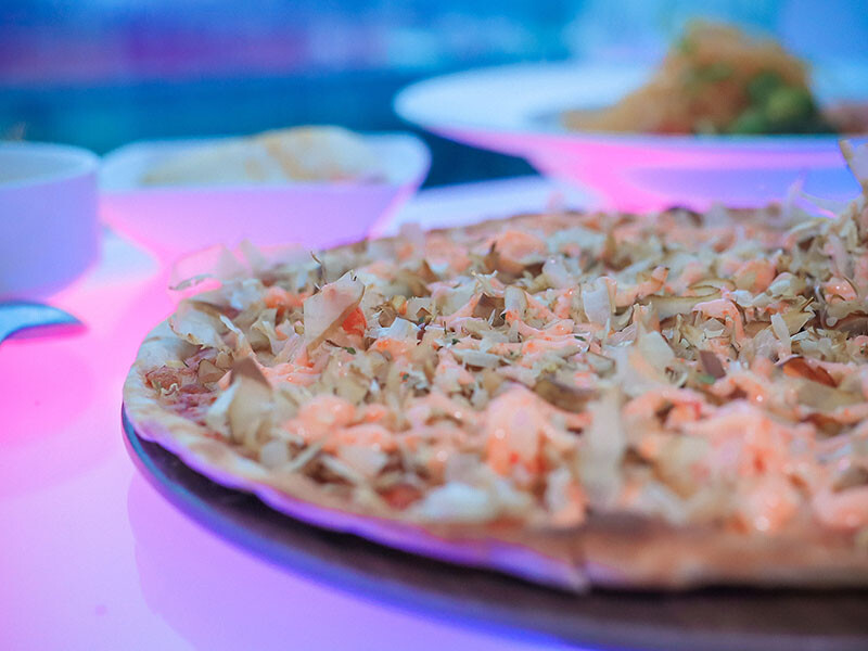 新竹夏季三角景觀咖啡廳 今夏在星光草地夜景下跳舞 新竹唯一戶外夜店風咖啡廳「初夏開嗨！6月DJ Party」開始囉~