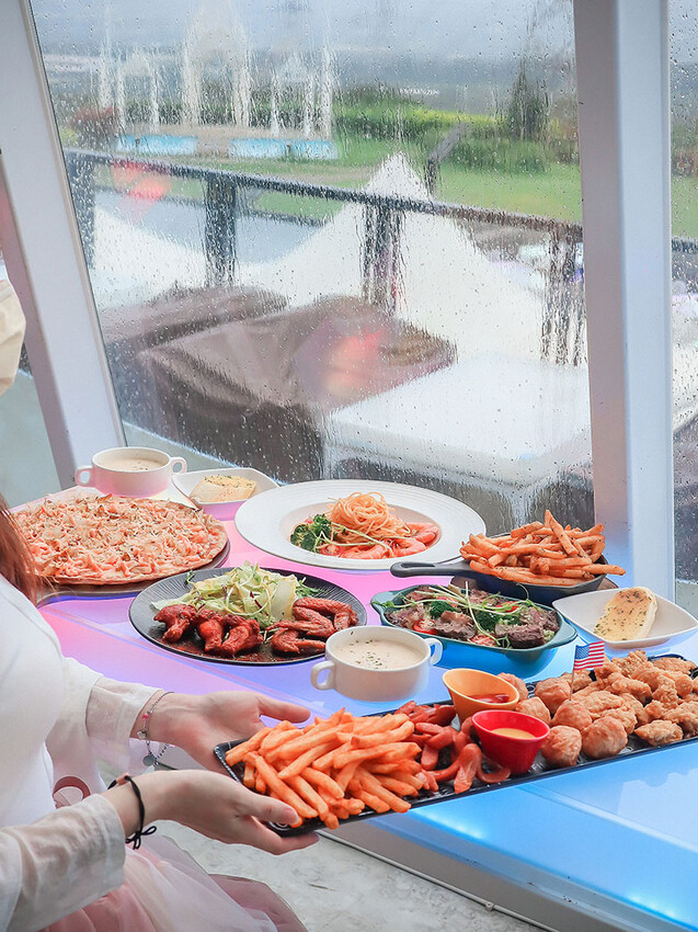 新竹夏季三角景觀咖啡廳 今夏在星光草地夜景下跳舞 新竹唯一戶外夜店風咖啡廳「初夏開嗨！6月DJ Party」開始囉~