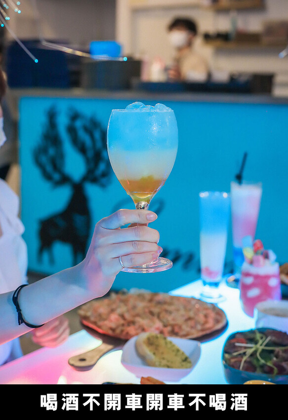 新竹夏季三角景觀咖啡廳 今夏在星光草地夜景下跳舞 新竹唯一戶外夜店風咖啡廳「初夏開嗨！6月DJ Party」開始囉~