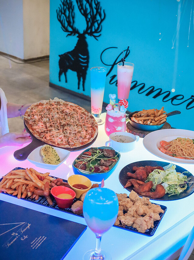 新竹夏季三角景觀咖啡廳 今夏在星光草地夜景下跳舞 新竹唯一戶外夜店風咖啡廳「初夏開嗨！6月DJ Party」開始囉~