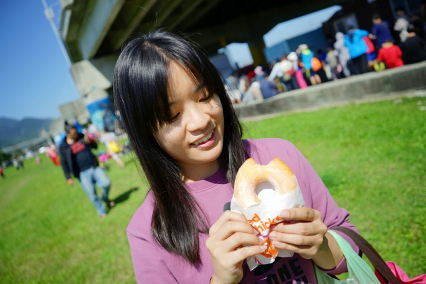 台北｜原住民小米甜甜圈-米沙路娃娃 麻糬口感爆紅小米甜甜圈 台北巡迴擺攤ing - 奇奇一起玩樂趣