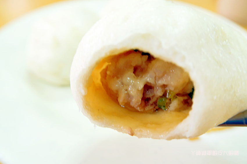 新竹早餐推薦!學府路手工小籠包蛋餅專賣店,人潮不斷的無名早餐店