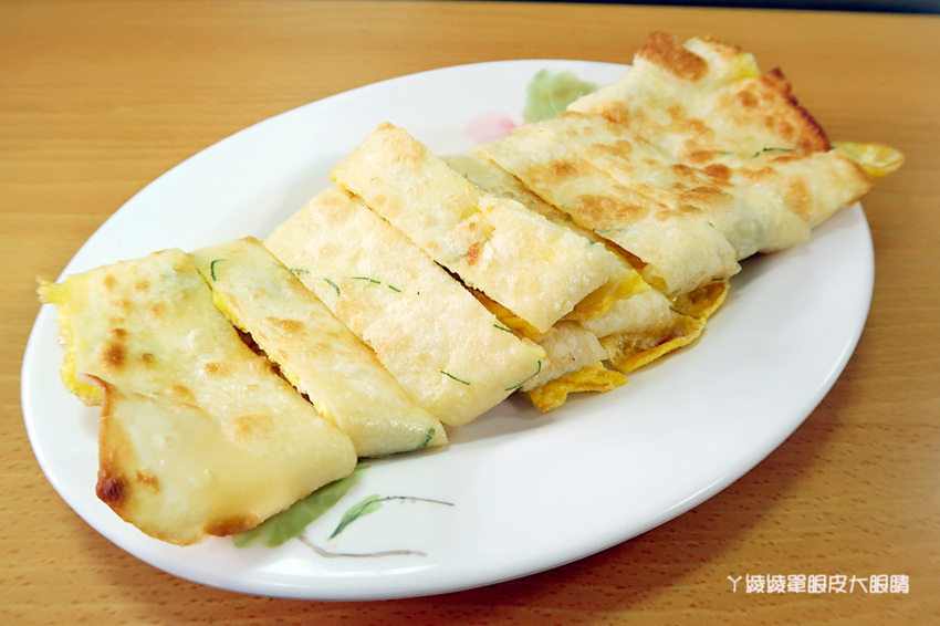 新竹早餐推薦!學府路手工小籠包蛋餅專賣店,人潮不斷的無名早餐店