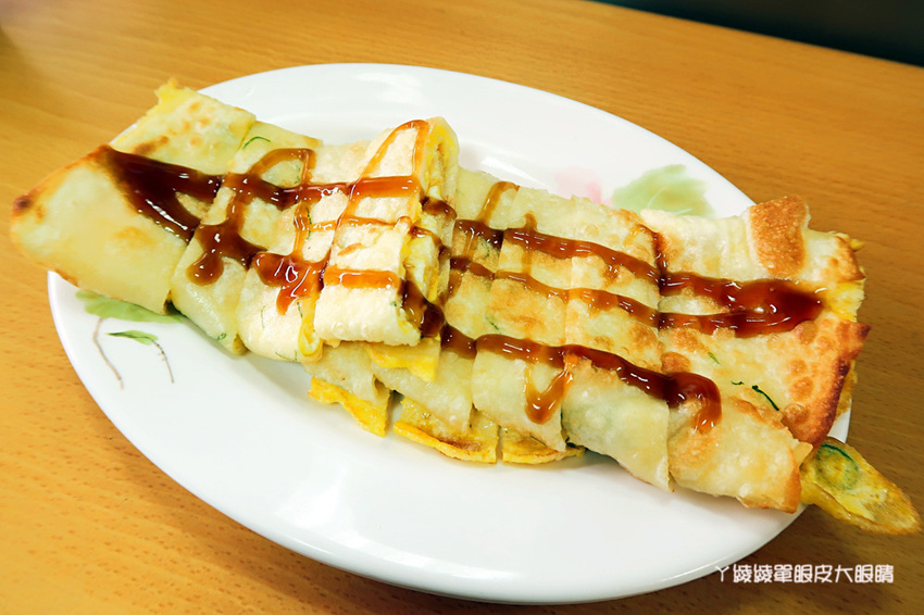 新竹早餐推薦！學府路手工小籠包蛋餅專賣店，人潮不斷的無名早餐店