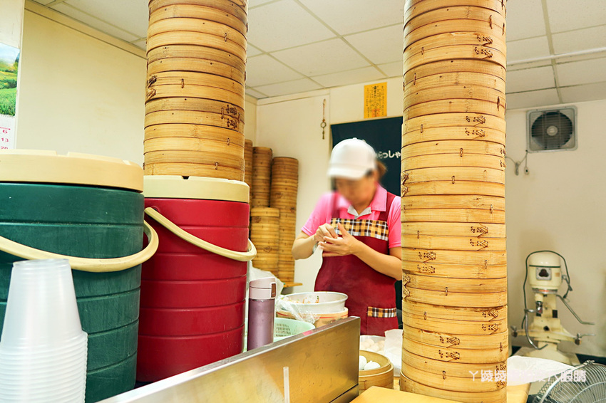 新竹早餐推薦!學府路手工小籠包蛋餅專賣店,人潮不斷的無名早餐店