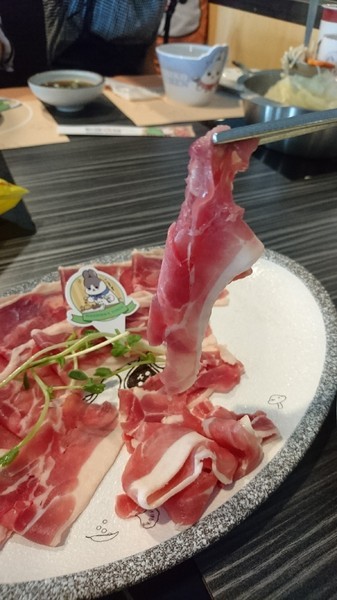 ㄇㄚˊ幾兔親子主題火鍋餐廳:高雄駁二~ㄇㄚˊ幾兔親子主題火鍋餐廳(棧貳店)~兔兔列車上菜囉~超萌的啦~ ㄇㄚˊ幾兔親子主題火鍋餐廳:高雄駁二~ㄇㄚˊ幾兔親子主題火鍋餐廳(棧貳店)~兔兔列車上菜囉~超萌的啦~