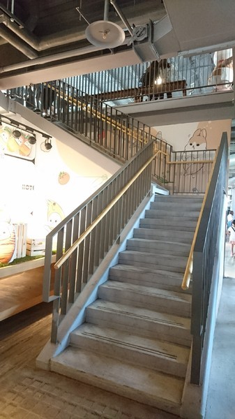 ㄇㄚˊ幾兔親子主題火鍋餐廳:高雄駁二~ㄇㄚˊ幾兔親子主題火鍋餐廳(棧貳店)~兔兔列車上菜囉~超萌的啦~ ㄇㄚˊ幾兔親子主題火鍋餐廳:高雄駁二~ㄇㄚˊ幾兔親子主題火鍋餐廳(棧貳店)~兔兔列車上菜囉~超萌的啦~