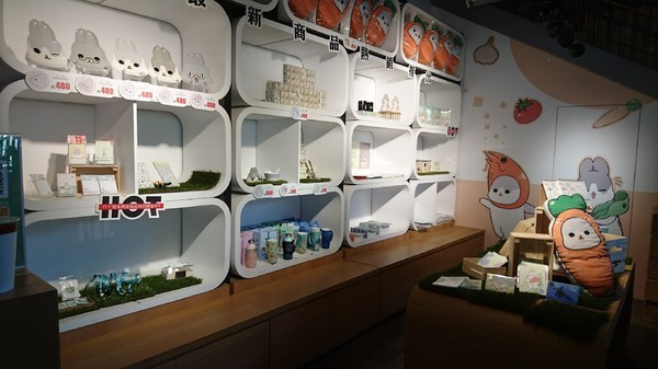 ㄇㄚˊ幾兔親子主題火鍋餐廳:高雄駁二~ㄇㄚˊ幾兔親子主題火鍋餐廳(棧貳店)~兔兔列車上菜囉~超萌的啦~ ㄇㄚˊ幾兔親子主題火鍋餐廳:高雄駁二~ㄇㄚˊ幾兔親子主題火鍋餐廳(棧貳店)~兔兔列車上菜囉~超萌的啦~