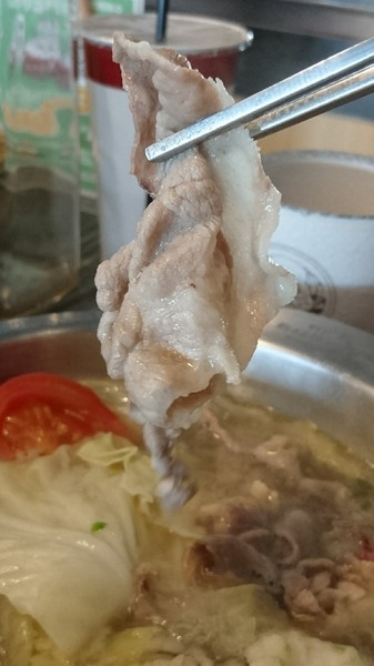 ㄇㄚˊ幾兔親子主題火鍋餐廳:高雄駁二~ㄇㄚˊ幾兔親子主題火鍋餐廳(棧貳店)~兔兔列車上菜囉~超萌的啦~ ㄇㄚˊ幾兔親子主題火鍋餐廳:高雄駁二~ㄇㄚˊ幾兔親子主題火鍋餐廳(棧貳店)~兔兔列車上菜囉~超萌的啦~