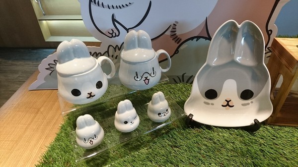 ㄇㄚˊ幾兔親子主題火鍋餐廳:高雄駁二~ㄇㄚˊ幾兔親子主題火鍋餐廳(棧貳店)~兔兔列車上菜囉~超萌的啦~ ㄇㄚˊ幾兔親子主題火鍋餐廳:高雄駁二~ㄇㄚˊ幾兔親子主題火鍋餐廳(棧貳店)~兔兔列車上菜囉~超萌的啦~