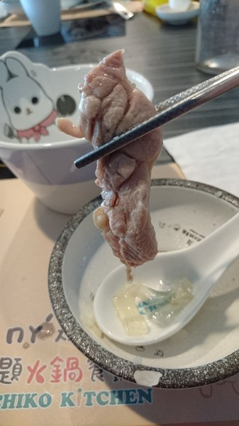 ㄇㄚˊ幾兔親子主題火鍋餐廳:高雄駁二~ㄇㄚˊ幾兔親子主題火鍋餐廳(棧貳店)~兔兔列車上菜囉~超萌的啦~ ㄇㄚˊ幾兔親子主題火鍋餐廳:高雄駁二~ㄇㄚˊ幾兔親子主題火鍋餐廳(棧貳店)~兔兔列車上菜囉~超萌的啦~