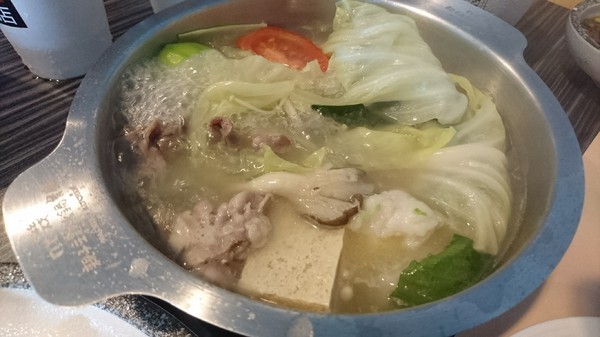 ㄇㄚˊ幾兔親子主題火鍋餐廳:高雄駁二~ㄇㄚˊ幾兔親子主題火鍋餐廳(棧貳店)~兔兔列車上菜囉~超萌的啦~ ㄇㄚˊ幾兔親子主題火鍋餐廳:高雄駁二~ㄇㄚˊ幾兔親子主題火鍋餐廳(棧貳店)~兔兔列車上菜囉~超萌的啦~