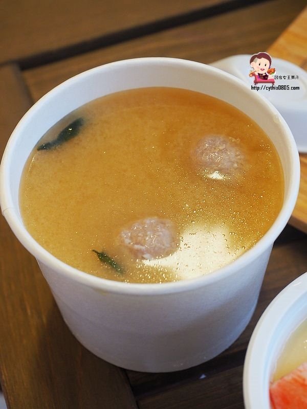 桃園巷弄美食-輕.壽司-8貫創意壽司只賣你80元，輕爽好吃一定要預約 @民宿女王芽月-美食.旅遊.全台趴趴走