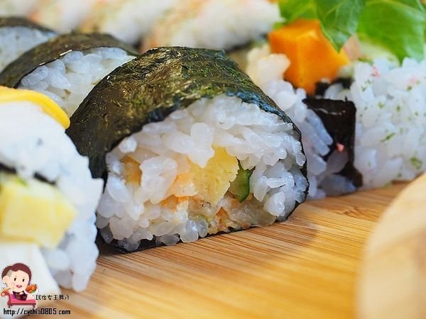 桃園巷弄美食-輕.壽司-8貫創意壽司只賣你80元，輕爽好吃一定要預約 @民宿女王芽月-美食.旅遊.全台趴趴走