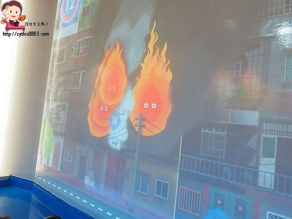 桃園八德親子景點-桃園防災教育館-小小消防員出動，居家安全觀念從小做起，免費室內親子景點再一發 @民宿女王芽月-美食.旅遊.全台趴趴走