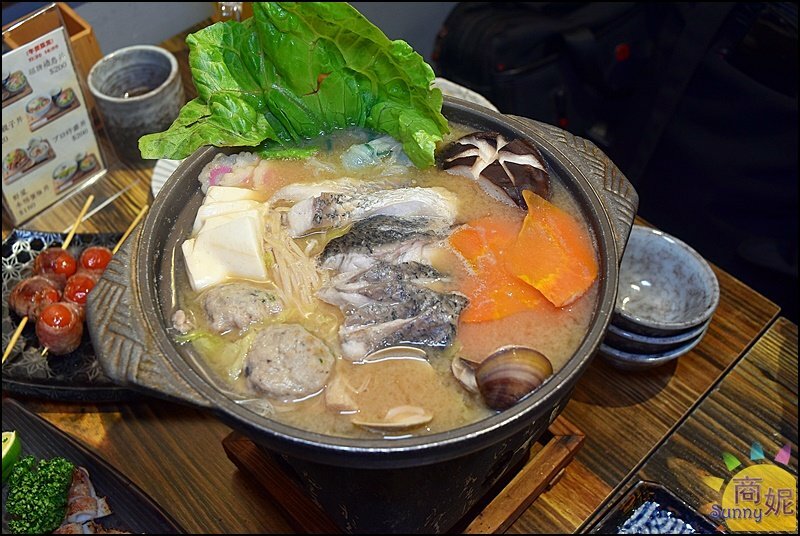 プロ燒鳥專門店。台中超好吃燒鳥居酒屋一秒到日本!神泡達人店免服務費營業到01:00更加分-商妮吃喝遊樂