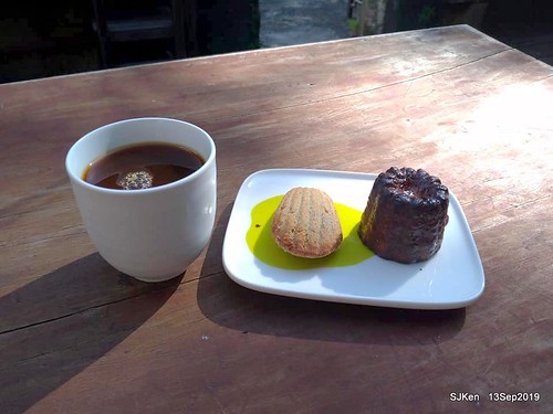 Cafe Hytte, nearby Sandiaoling, Hsinpei City, Taiwan, SJKen, Sep 13, 2019