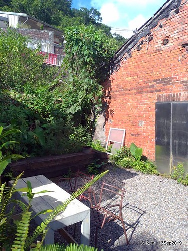 Cafe Hytte, nearby Sandiaoling, Hsinpei City, Taiwan, SJKen, Sep 13, 2019