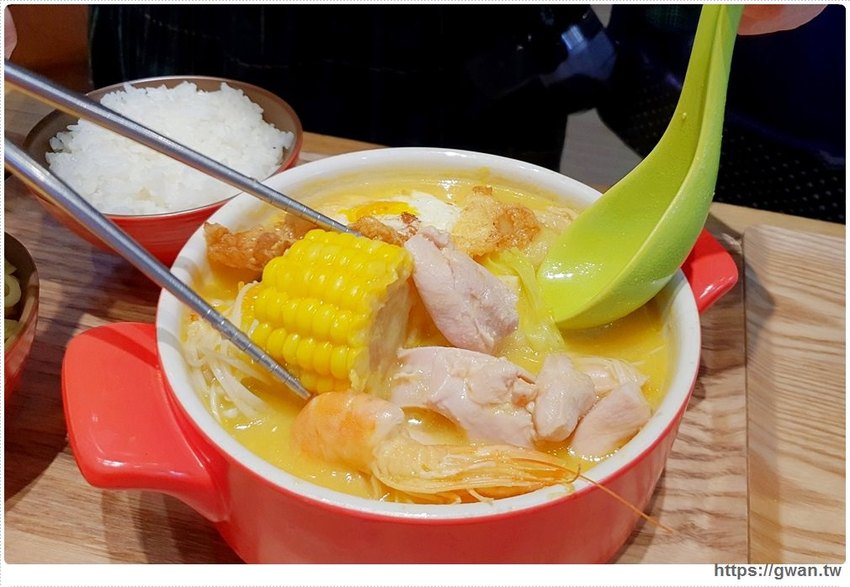 12MINI台中限定新菜單 | 加肉加蛋不加價，配料再升級！！