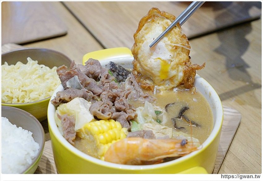 12MINI台中限定新菜單 | 加肉加蛋不加價，配料再升級！！