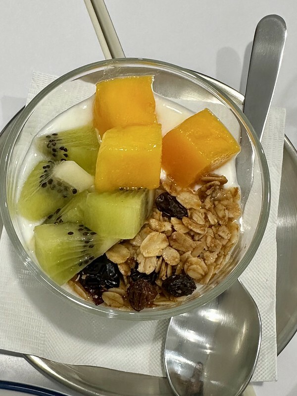 【台灣，台中市，西區】終於吃到「果食男子」（kudamonodanshi ）日式冰品嚕！！ （台中美食/台中風格店）