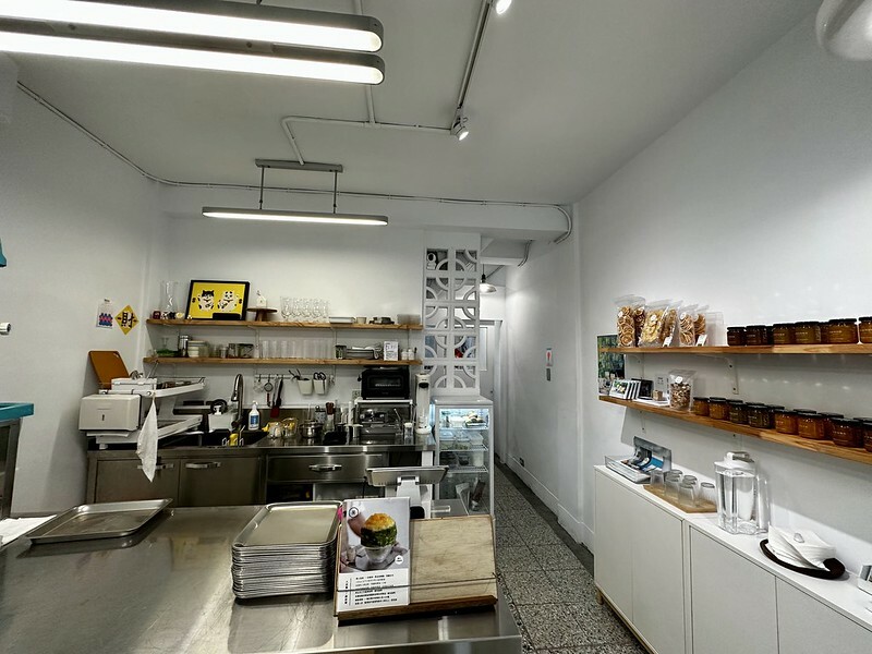 【台灣，台中市，西區】終於吃到「果食男子」（kudamonodanshi ）日式冰品嚕！！ （台中美食/台中風格店）